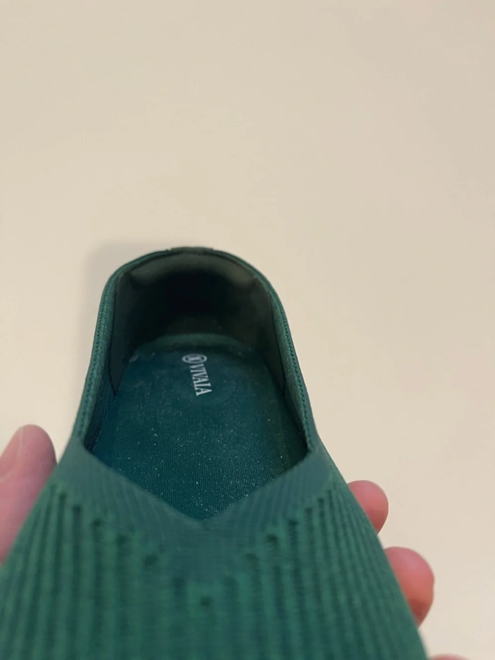 Vivaia Margot 2.0 square-toe flats in green